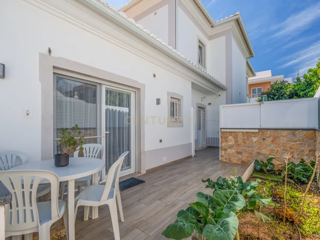 T4+ Villa in Portimão, Portimão - image 17