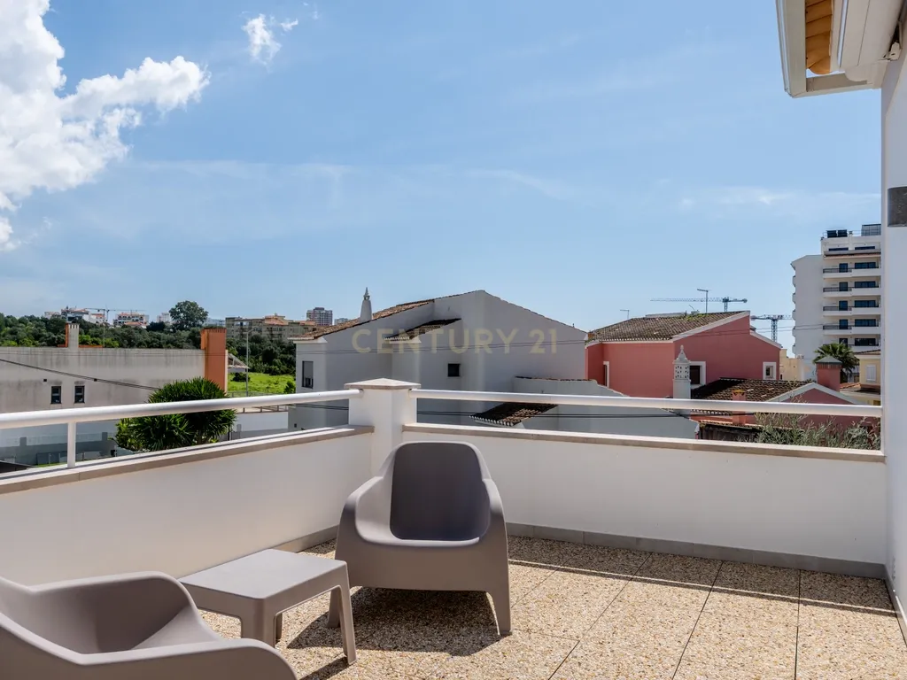 T4+ Villa in Portimão, Portimão - image 22