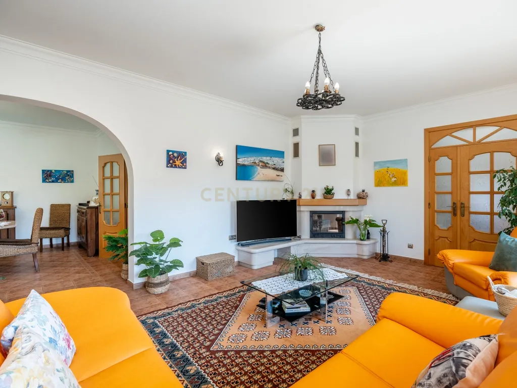 T4+ Villa in Portimão, Portimão - image 28