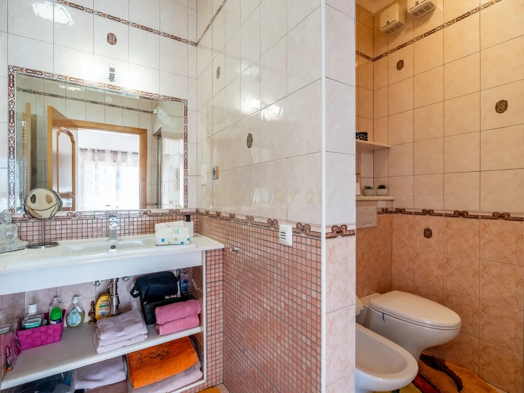 T4+ Villa in Portimão, Portimão - image 39