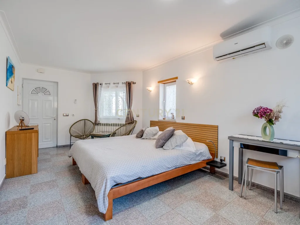 T4+ Villa in Portimão, Portimão - image 51