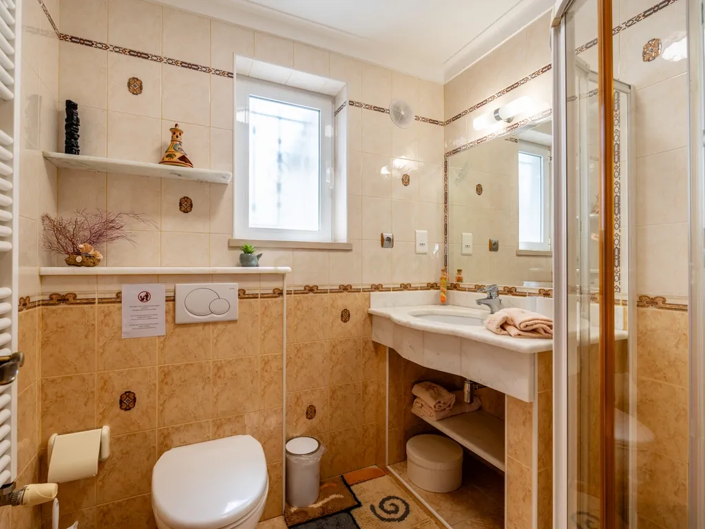T4+ Villa in Portimão, Portimão - image 52