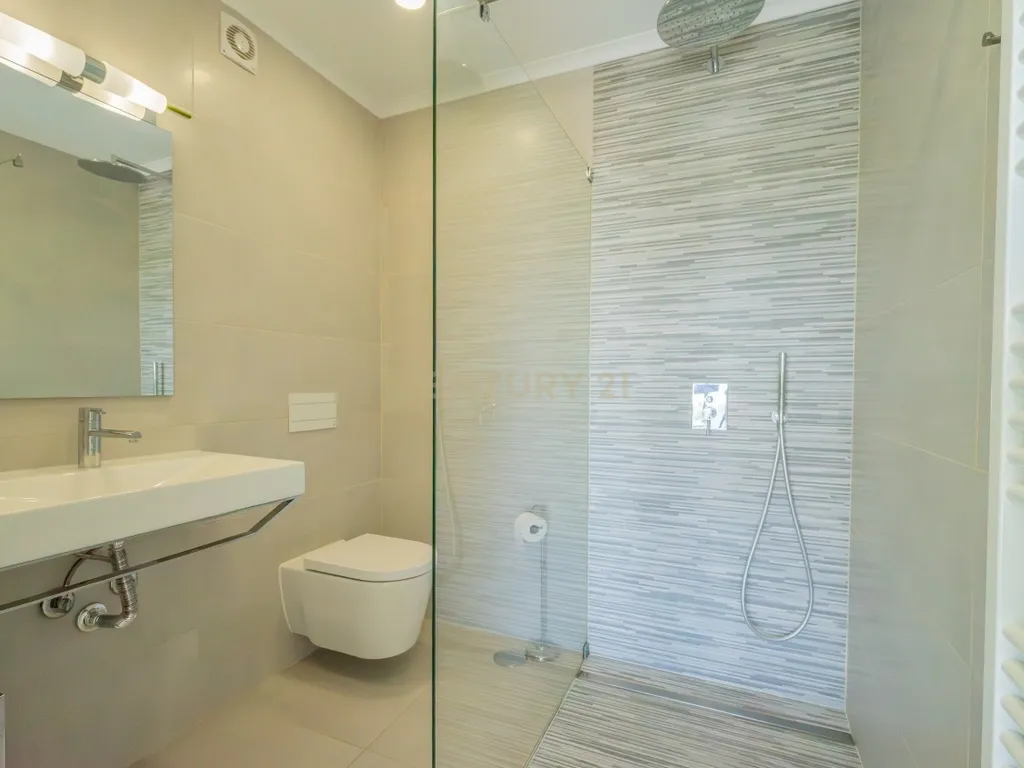 T4+ Villa in Santa Luzia, Tavira - image 22