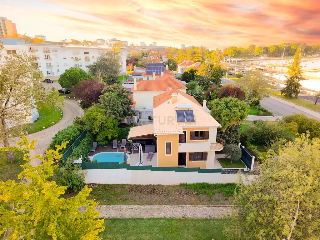 Land for Development in Olivais, Lisboa - image 06
