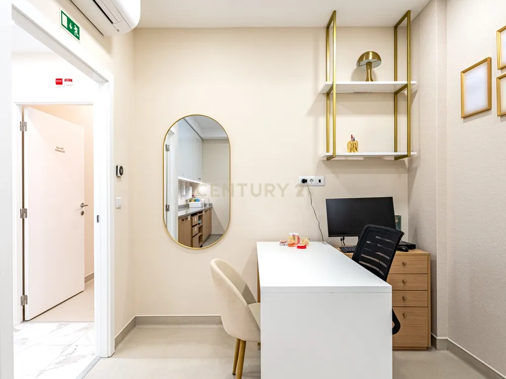 Business Property in São Domingos de Benfica, Lisboa - image 11