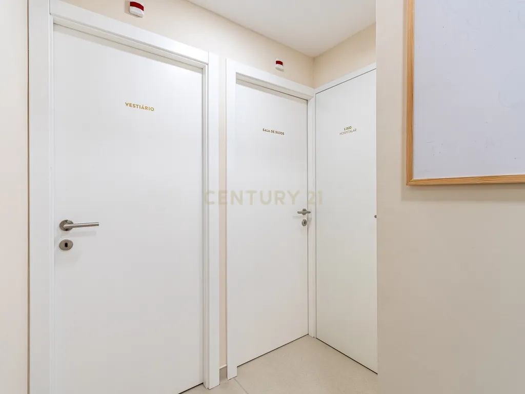 Business Property in São Domingos de Benfica, Lisboa - image 18