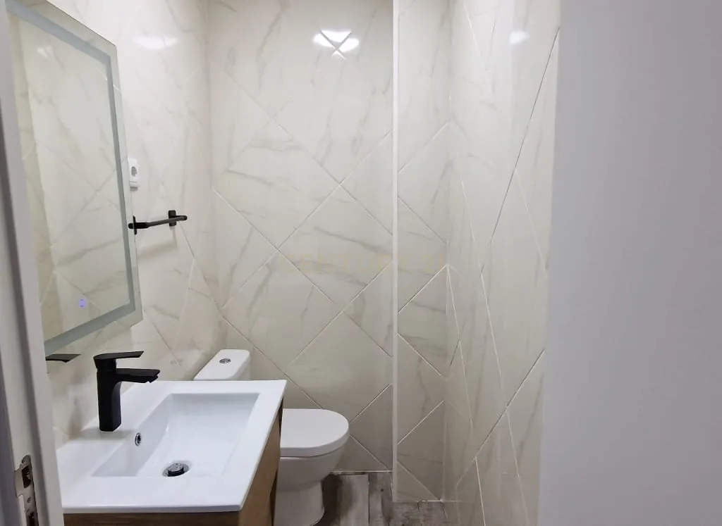 Business Property in Seixal, Amora - image 05