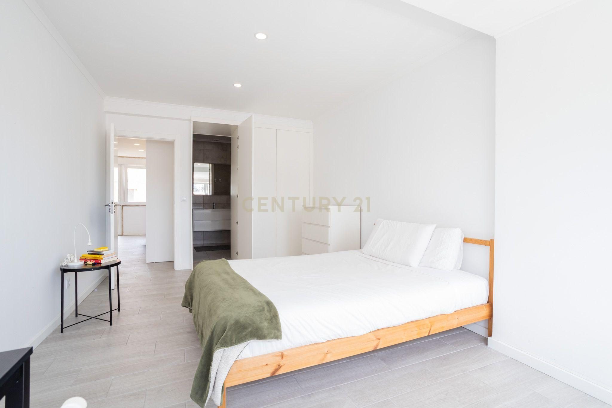 Absolutely Unique Business Opportunity in Lisbon - image 09