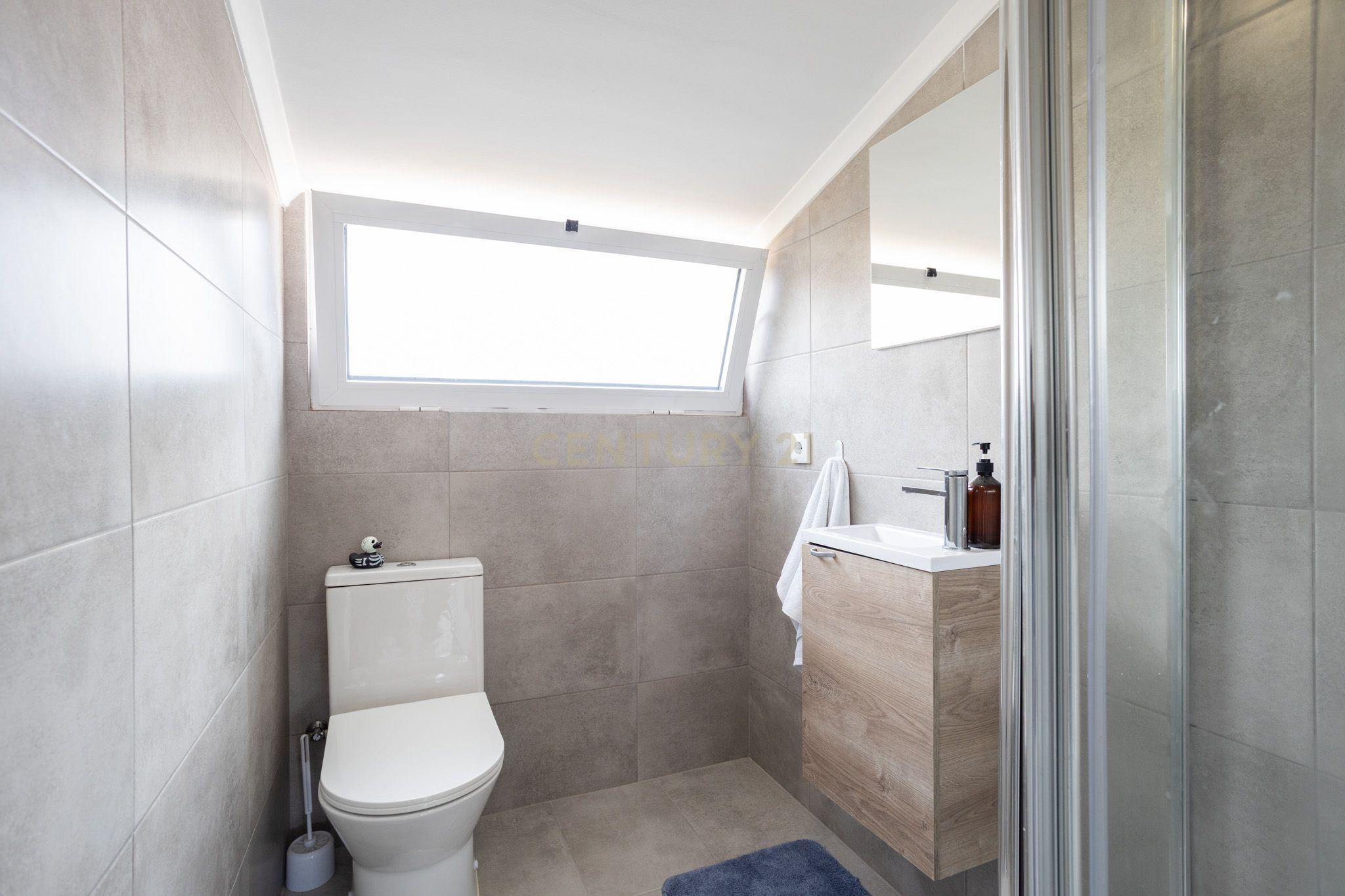 Absolutely Unique Business Opportunity in Lisbon - image 20