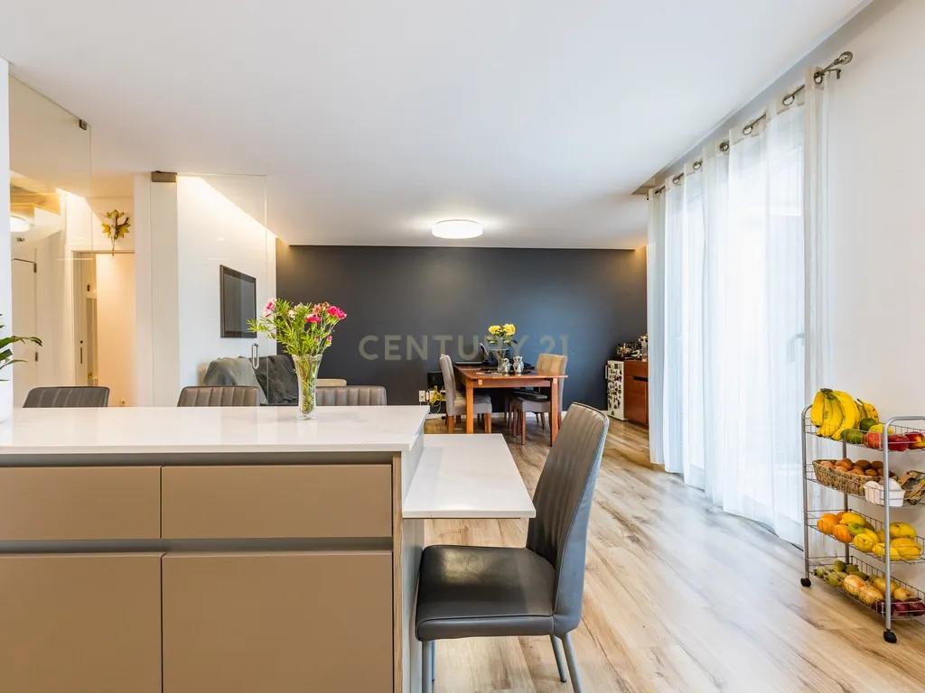 Business Property in Parceiros e Azoia, Leiria - image 02