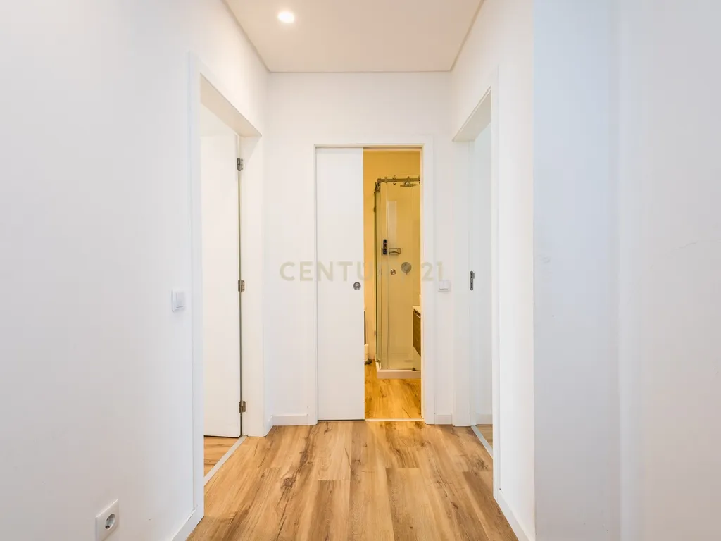 Business Property in Parceiros e Azoia, Leiria - image 05