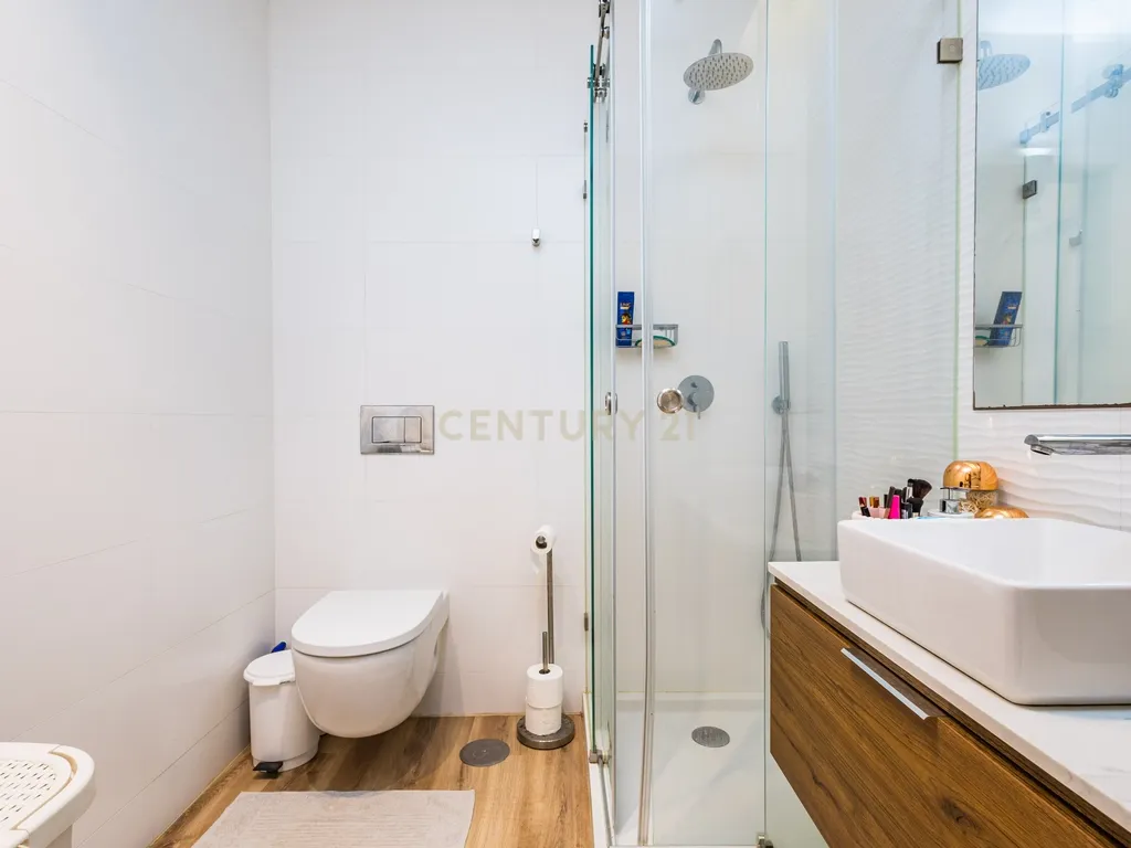 Business Property in Parceiros e Azoia, Leiria - image 09