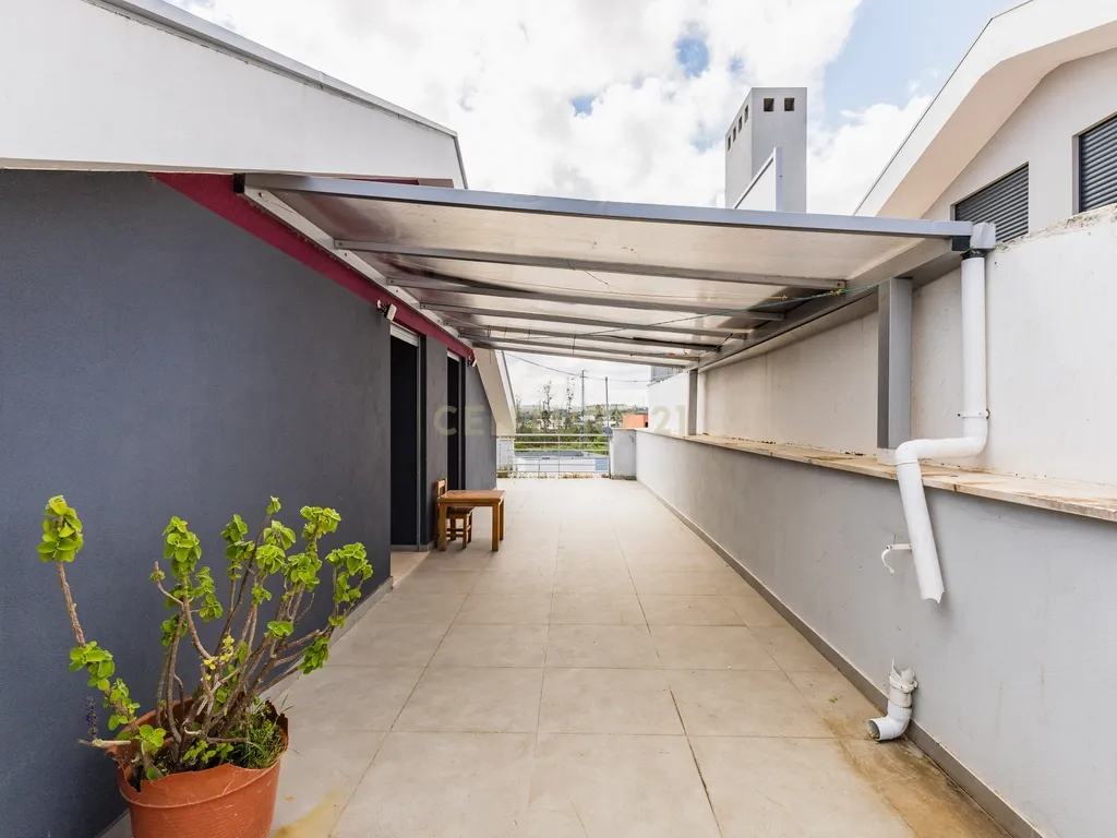 Business Property in Parceiros e Azoia, Leiria - image 18