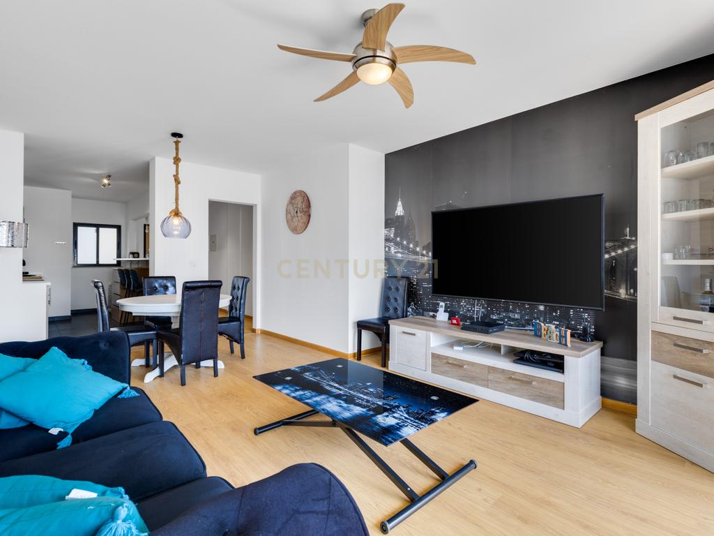 2-bedroom apartment with pool in Olhão – image 09