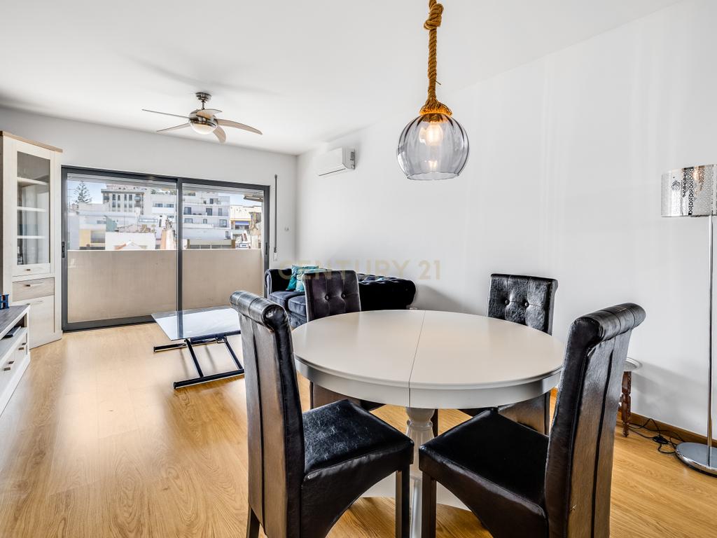 2-bedroom apartment with pool in Olhão – image 17