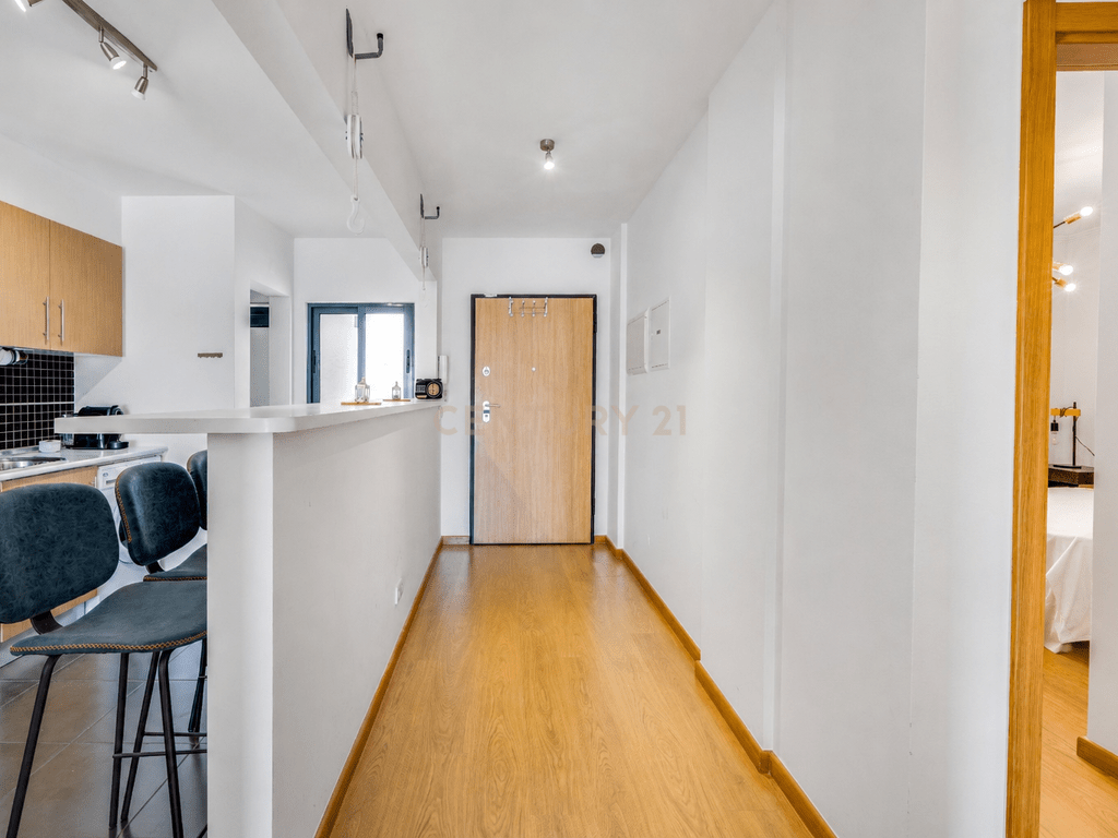 2-bedroom apartment with pool in Olhão – image 18