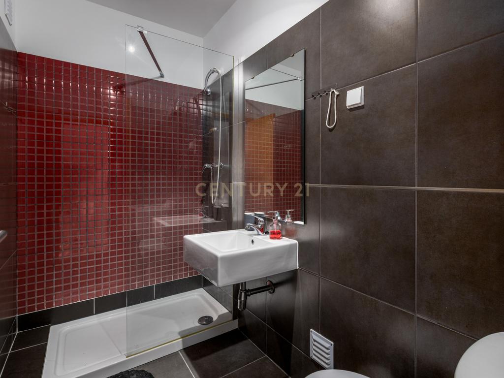 2-bedroom apartment with pool in Olhão – image 21