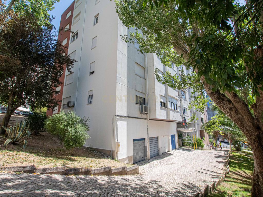 3-bedroom apartment in Monte Abraão – image 10