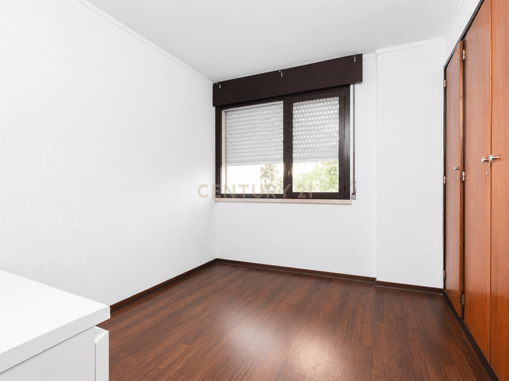 3-bedroom apartment in Monte Abraão – image 11