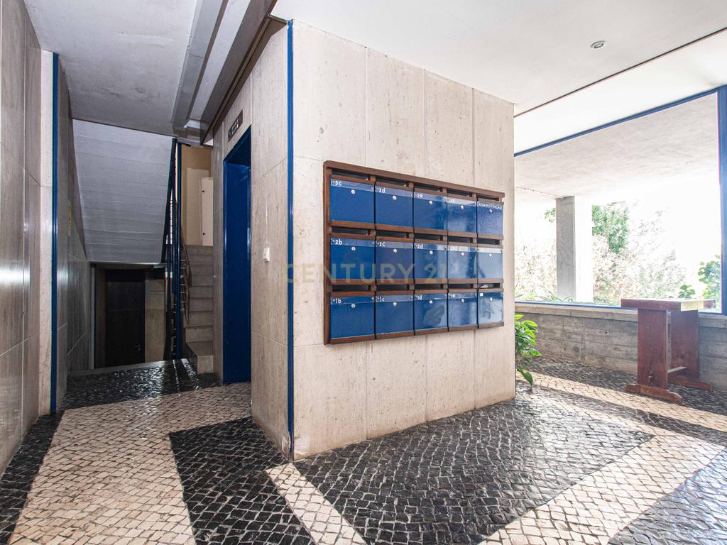 3-bedroom apartment in Monte Abraão – image 13