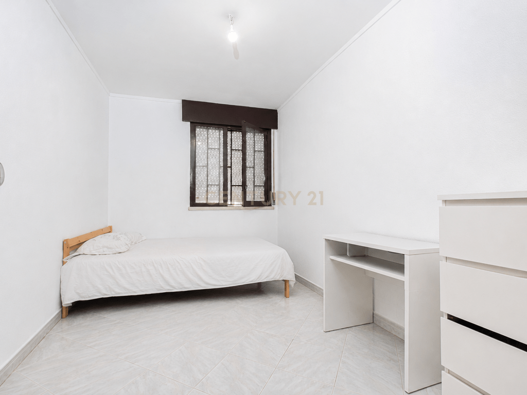3-bedroom apartment in Monte Abraão – image 20