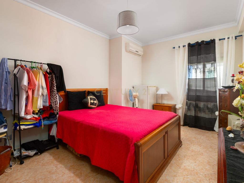 3-bedroom apartment in central Tavira – image 10