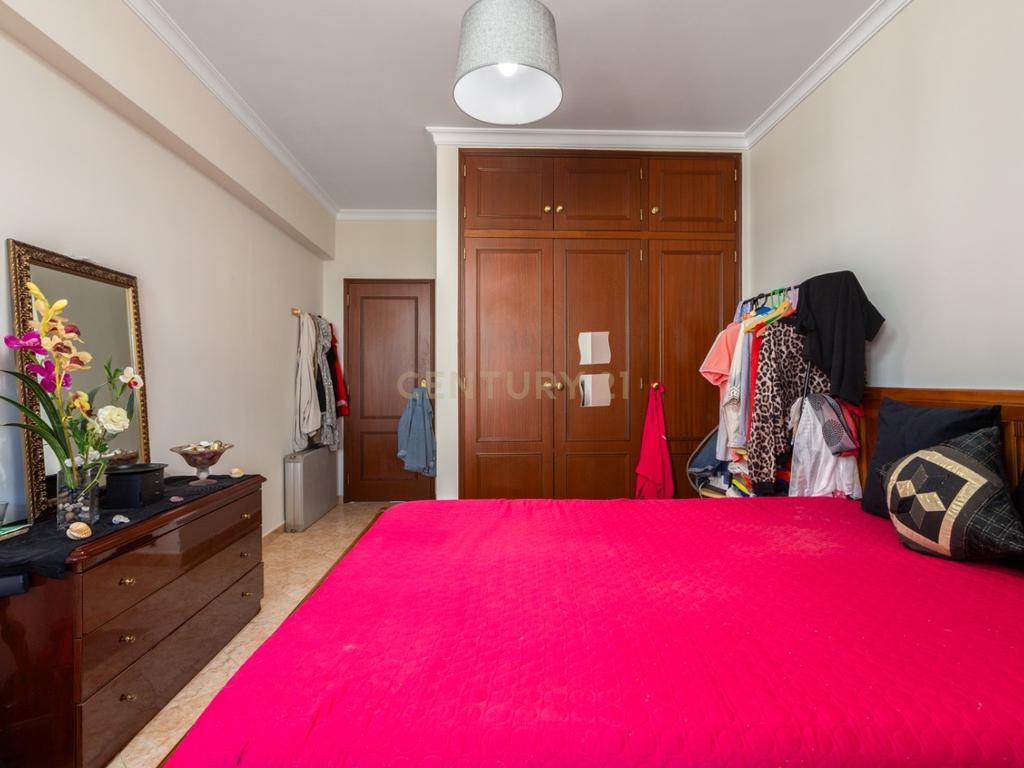 3-bedroom apartment in central Tavira – image 11
