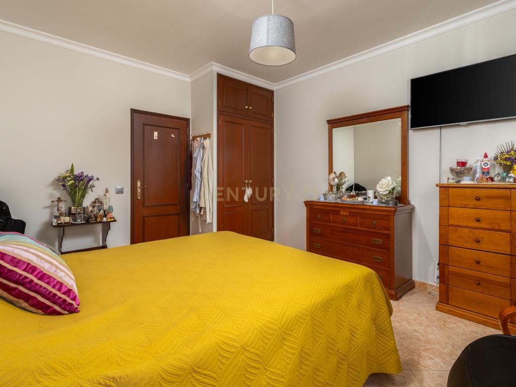 3-bedroom apartment in central Tavira – image 13