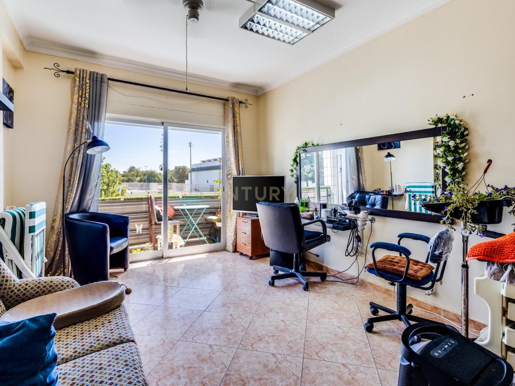 3-bedroom apartment in central Tavira – image 14