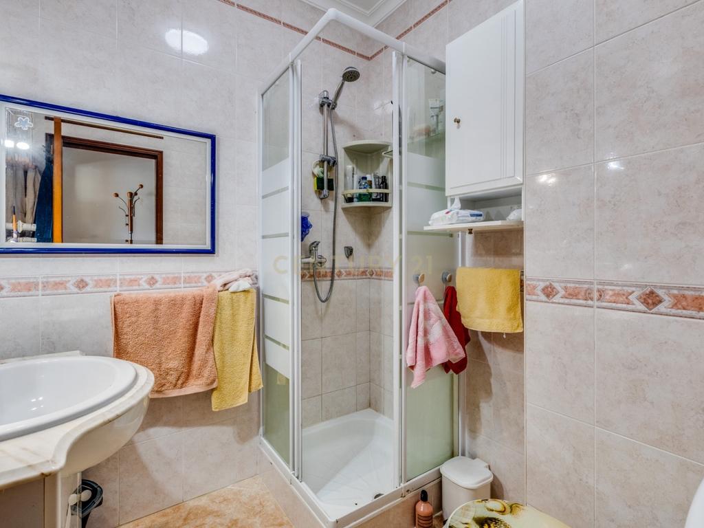 3-bedroom apartment in central Tavira – image 16