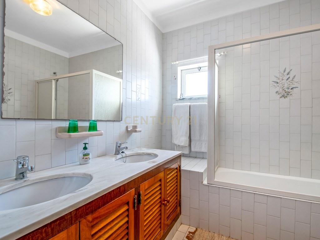 Apartment T2 in Alvor — image 15