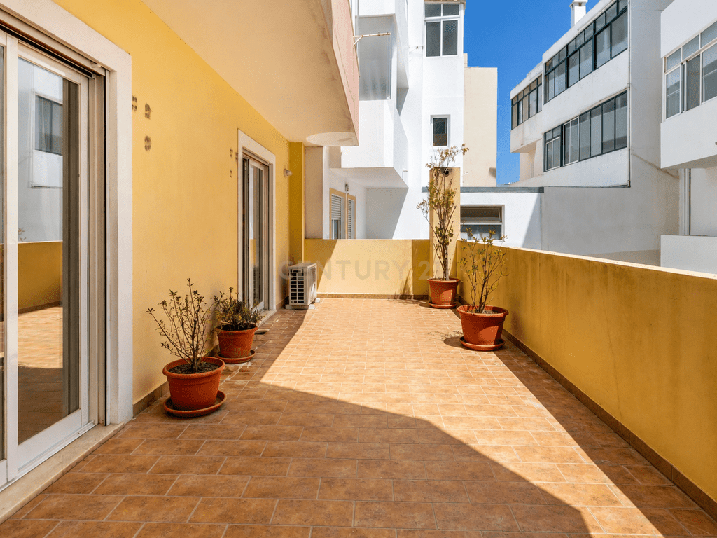 Apartment T2 in Olhão — image 03