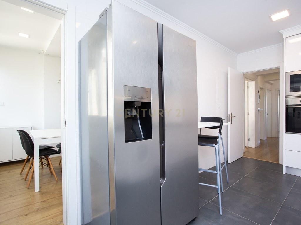 Apartment T2 in Rio de Mouro — image 03