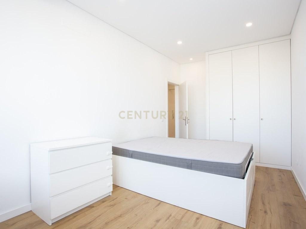 Apartment T2 in Rio de Mouro — image 10