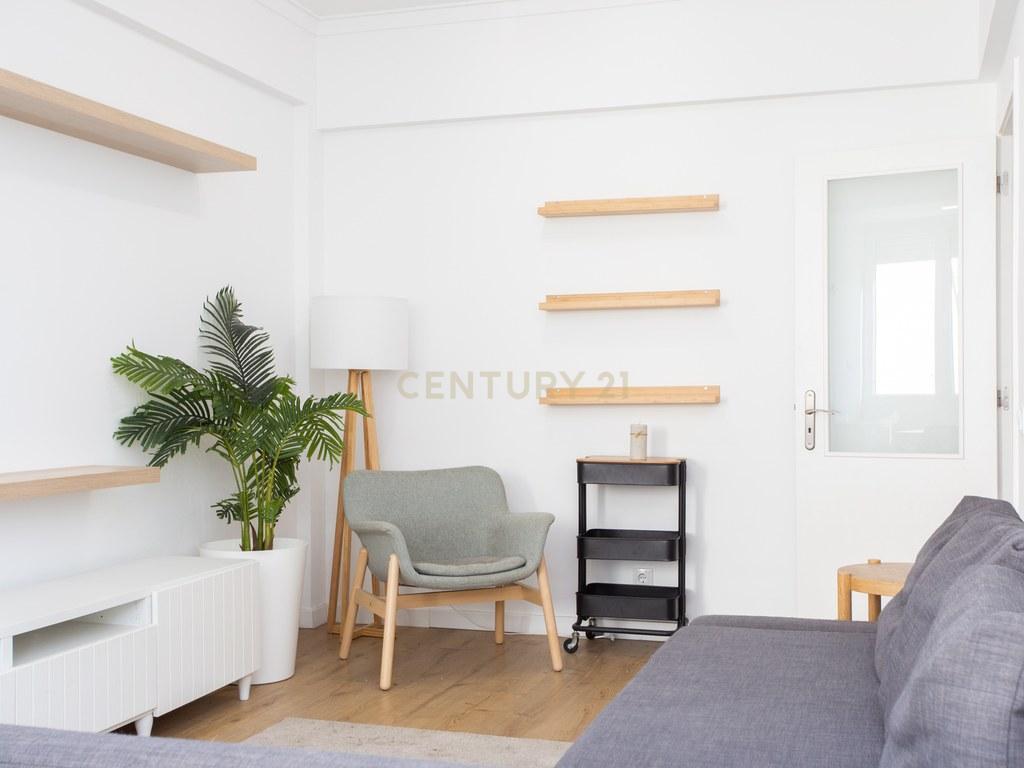 Apartment T2 in Rio de Mouro — image 17