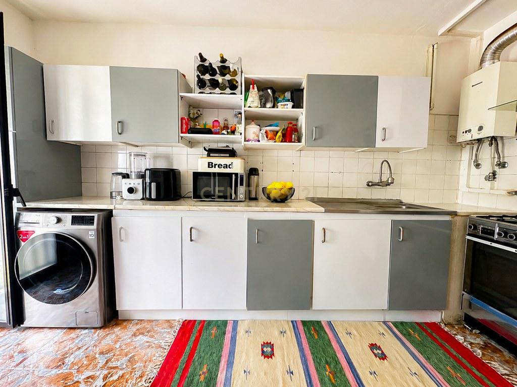 Apartment T3 in Corroios — image 11
