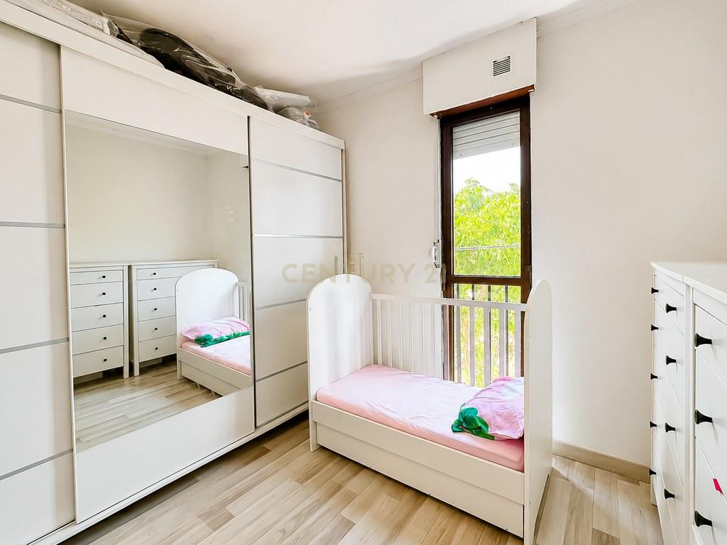 Apartment T3 in Corroios — image 21
