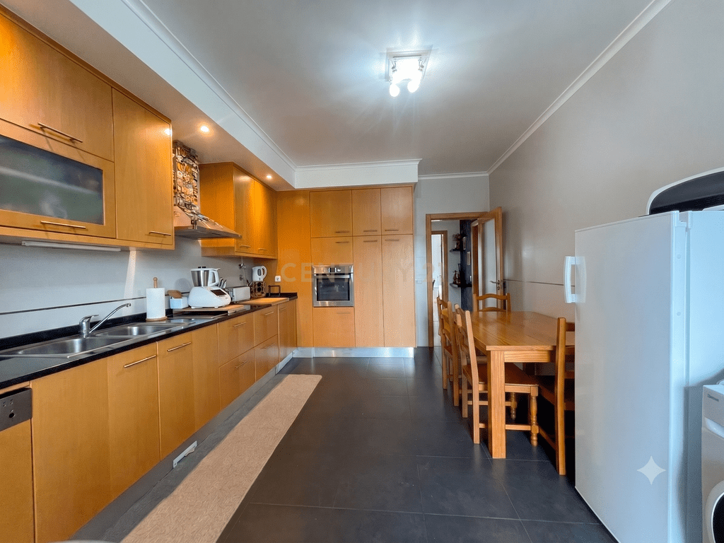 Apartment T3 in Pereira — image 01