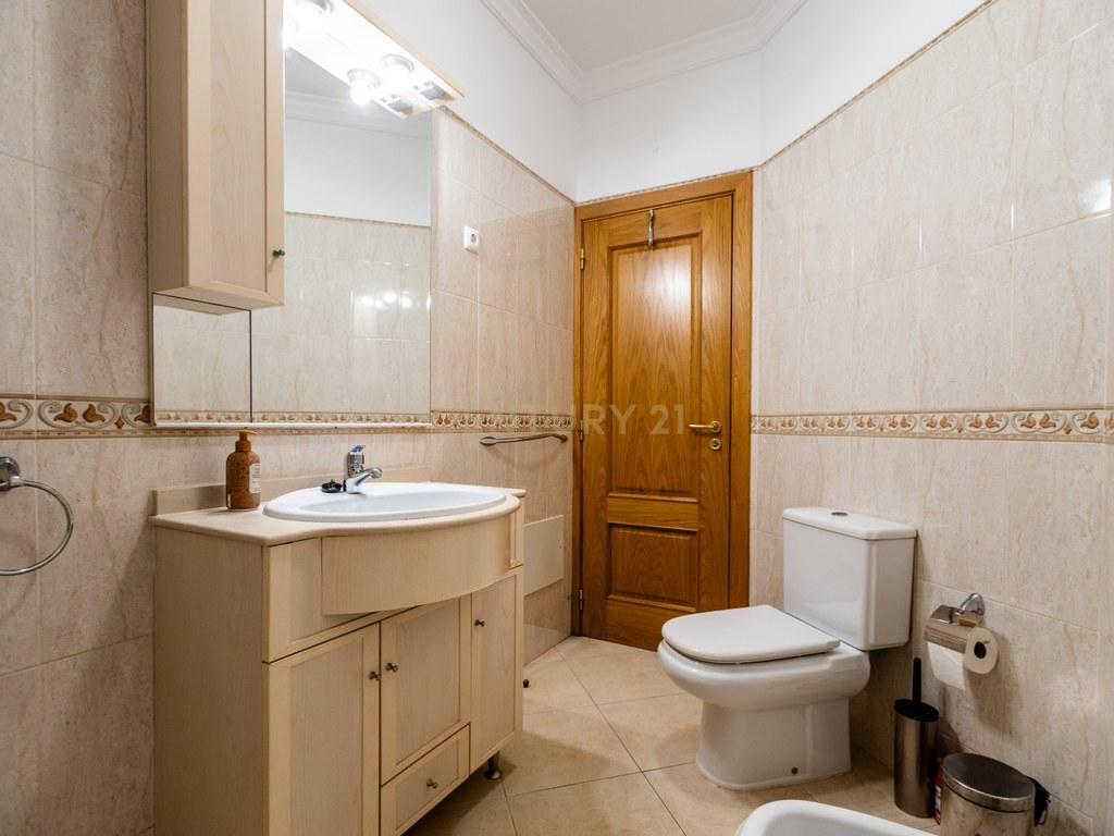 Apartment T3 in Portimão — image 24
