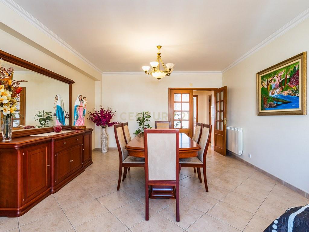 Apartment T3 in União das freguesias de Marrazes e Barosa — image 08