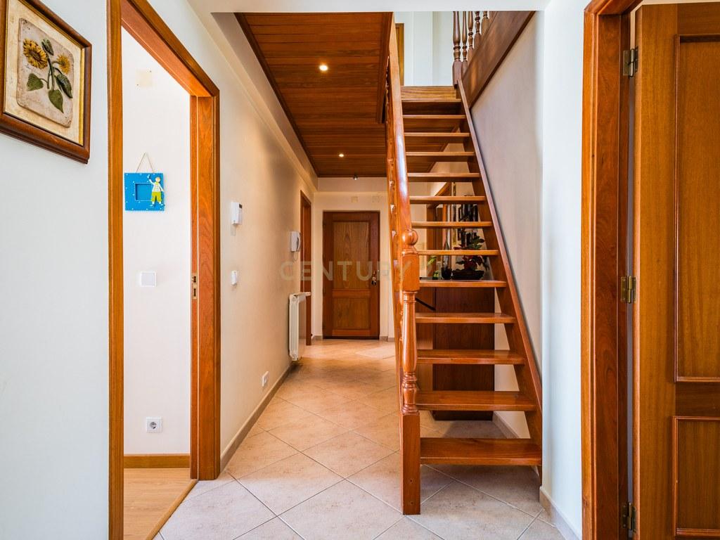 Apartment T3 in União das freguesias de Marrazes e Barosa — image 28