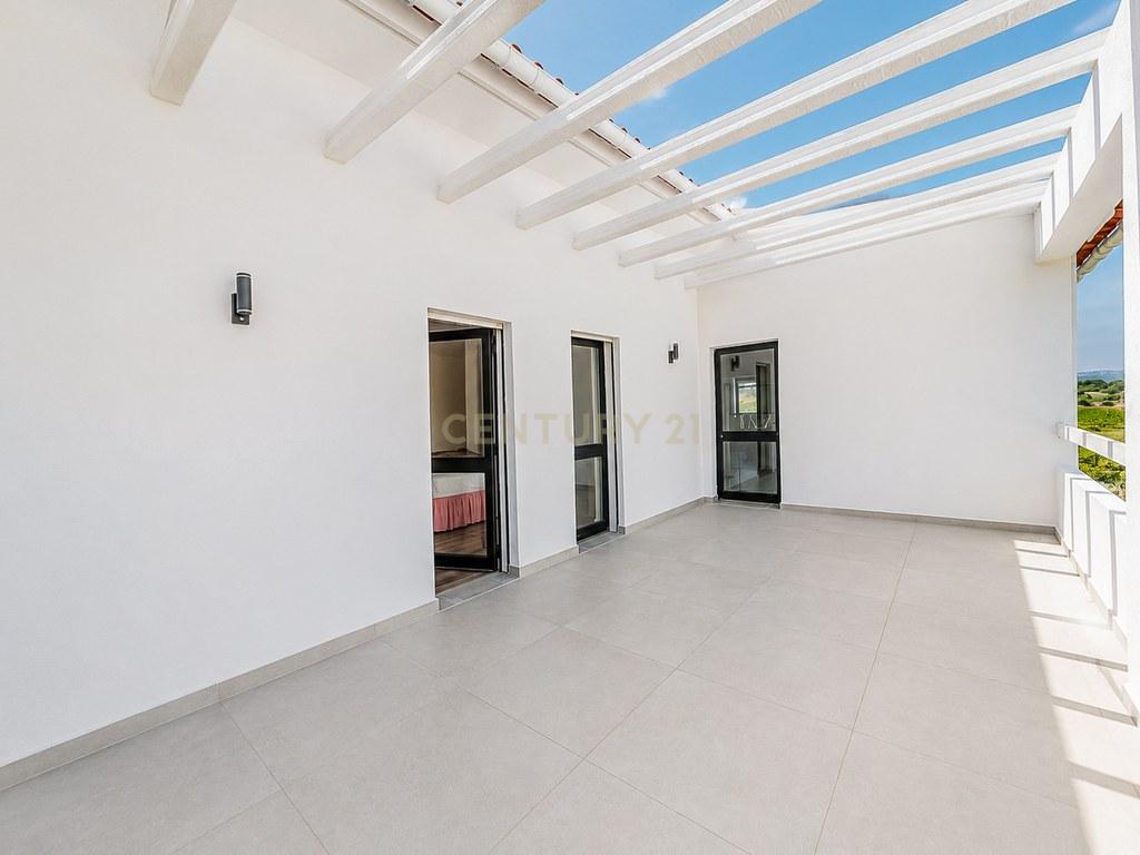 House T3 in Gaeiras — image 17