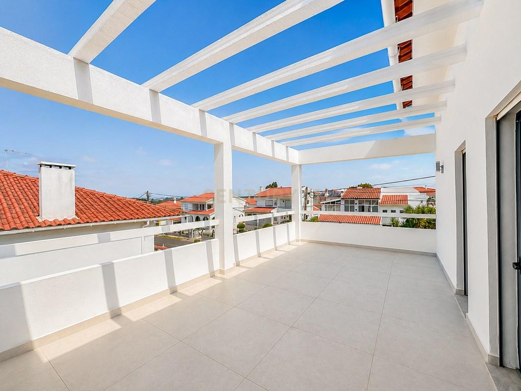 House T3 in Gaeiras — image 29