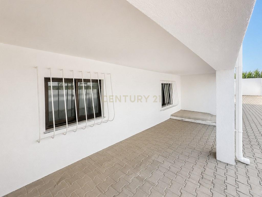 House T3 in Gaeiras — image 35