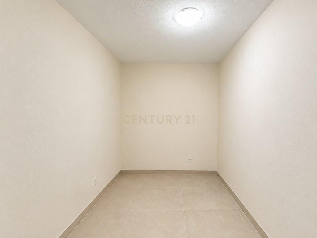 House T3 in Gaeiras — image 37