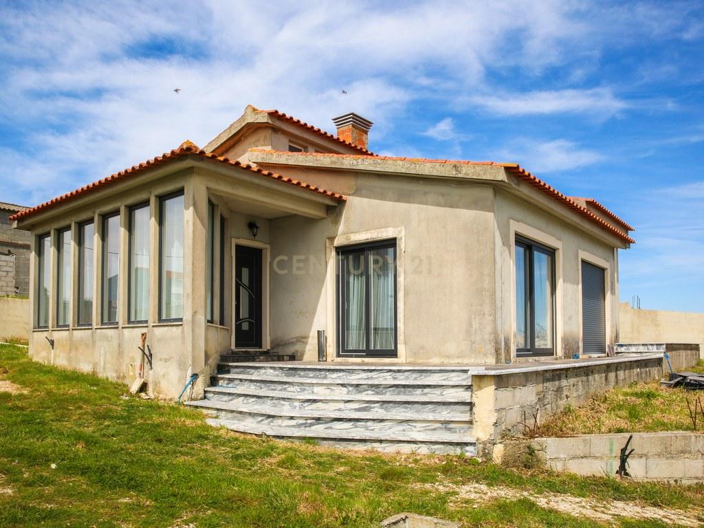 House T3 in Olho Marinho — image 05