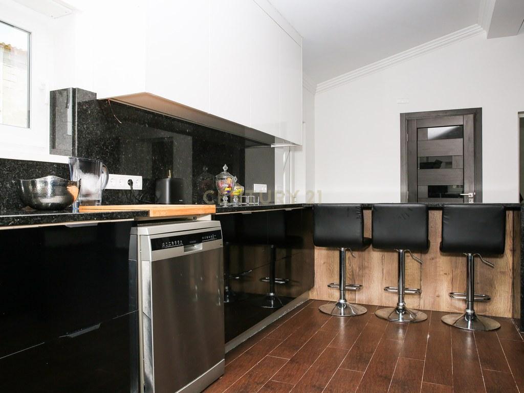 House T3 in Olho Marinho — image 18