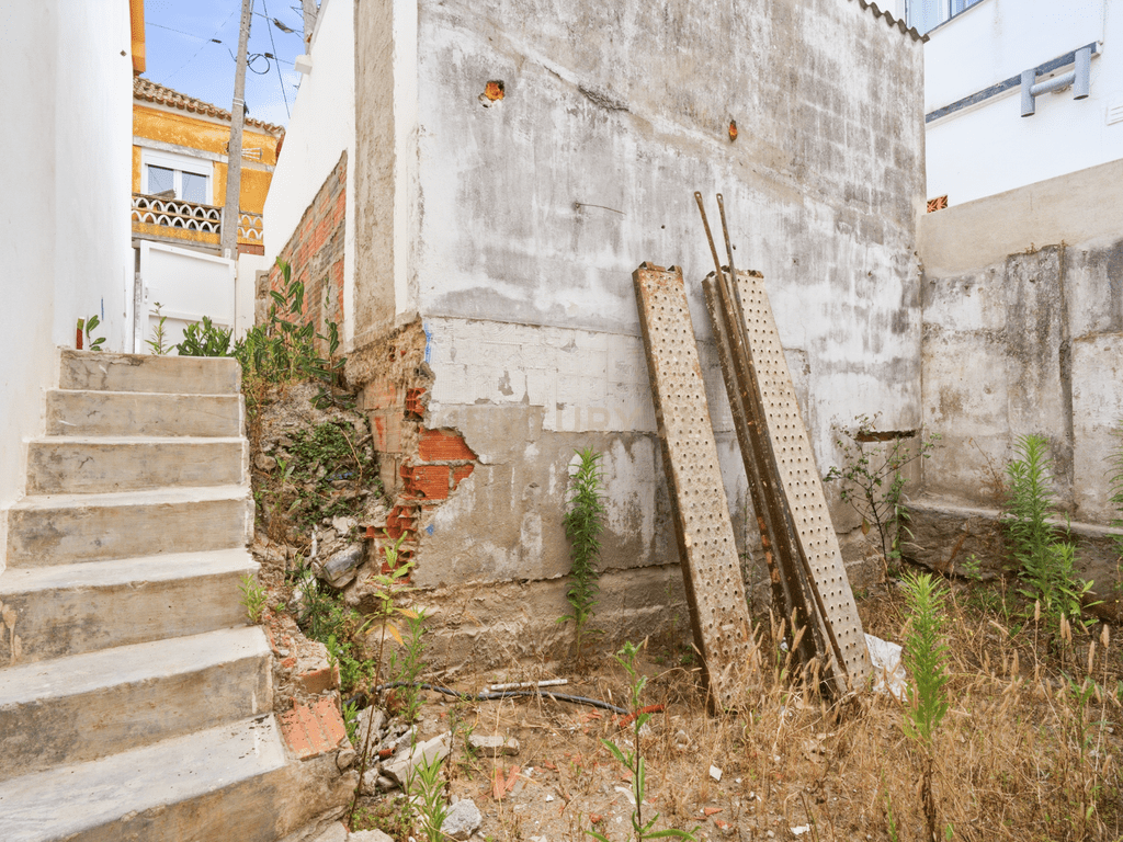 House T3 in União das freguesias de Lourinhã e Atalaia — image 19
