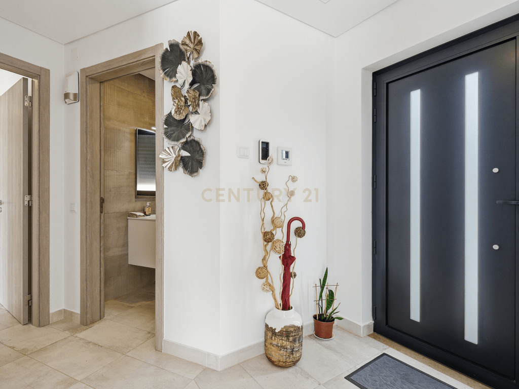 3-bedroom villa in Caldas da Rainha – image 09
