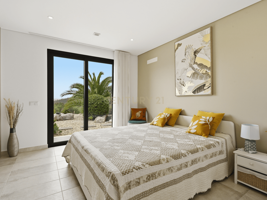 3-bedroom villa in Caldas da Rainha – image 12
